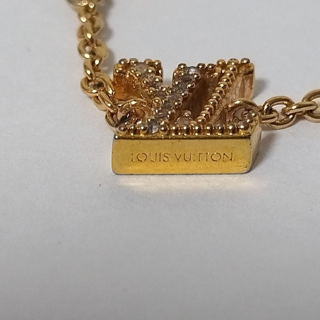 Louis Vuitton LV Iconic Gold Bracelet — view 4