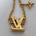 Louis Vuitton LV Iconic Gold Bracelet — view 3