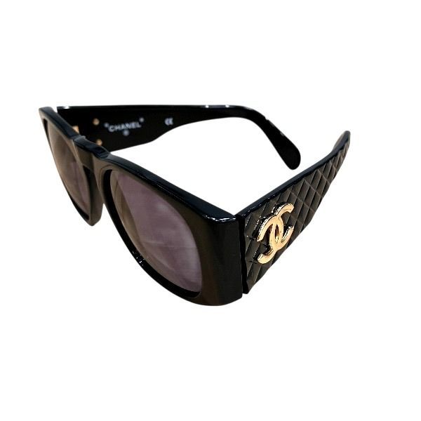 Chanel Quilted CC Logo — view 3