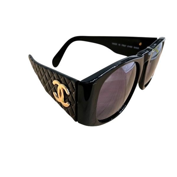 Chanel Quilted CC Logo — view 4