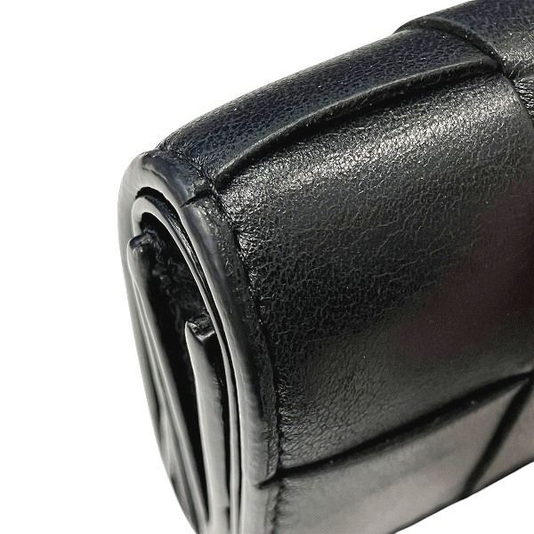 Bottega Veneta Maxi Intrecciato Cassette Trifold Wallet — view 9