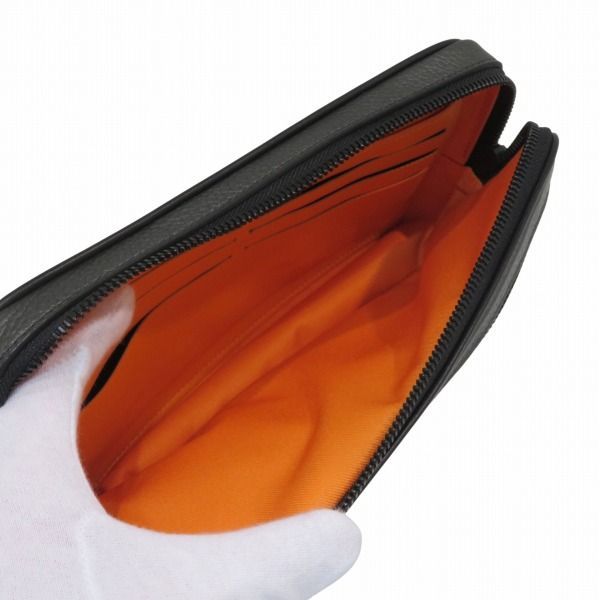 Louis Vuitton Alpha Clutch Leather Gray — view 6