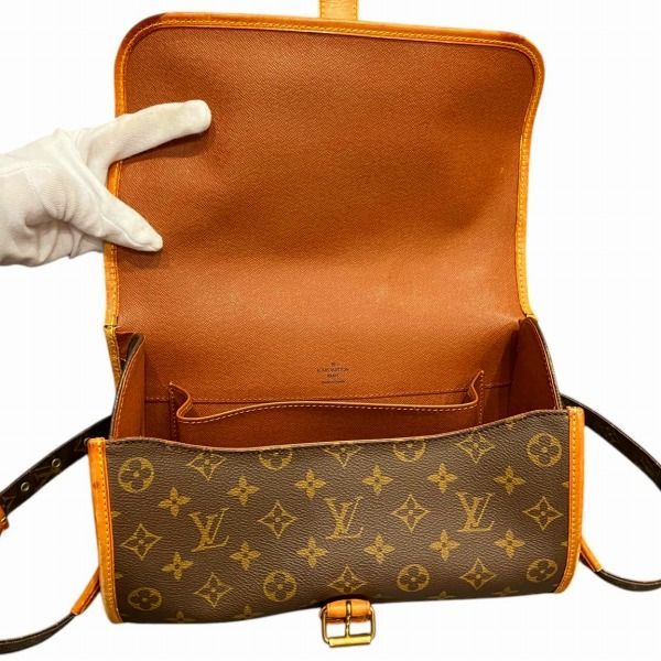 Louis Vuitton Monogram Marne Shoulder Bag — view 9
