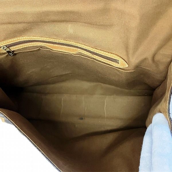 Louis Vuitton Monogram Beverly Bag Handbag — view 6