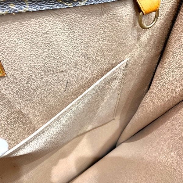 Louis Vuitton Monogram Sac Plat Tote — view 7