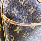 Louis Vuitton Monogram Deauville Bag Handbag — view 9