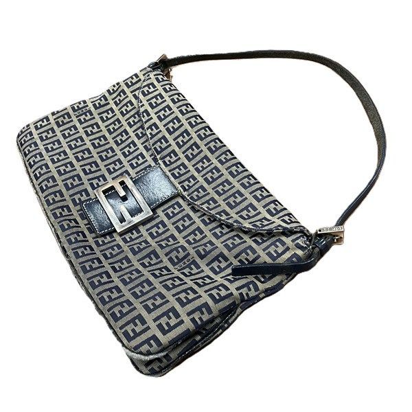 Fendi Mamma Bucket Bag — view 9