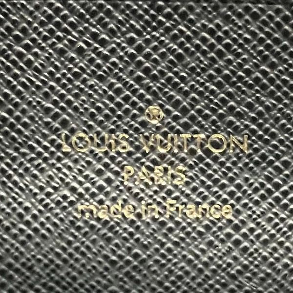 Louis Vuitton Monogram Giant Reverse Pochette Double Zip Shoulder — view 4