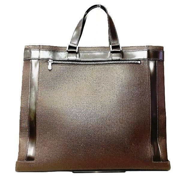 Louis Vuitton Taiga Kasbek GM Tote — view 2