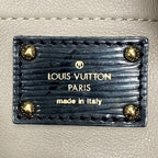 Louis Vuitton Monogram en Vinyl Squeegee Drawstring Shoulder — view 4