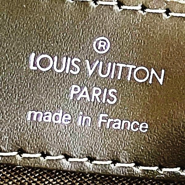 Louis Vuitton Taiga Kasbek GM Tote — view 4