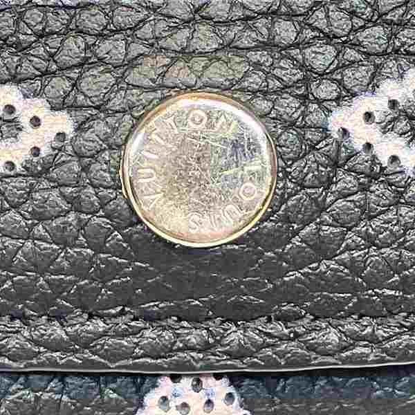Louis Vuitton Monogram Mahina Envelope Carte de Visit Card Case — view 9