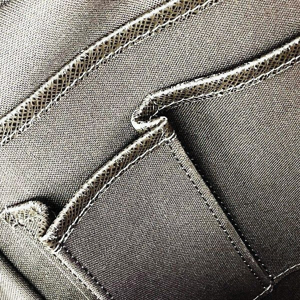 Louis Vuitton Taiga Igor Leather Brown — view 9