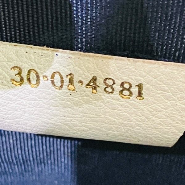 Gucci Vintage Navy White Leather Shoulder Bag — view 5