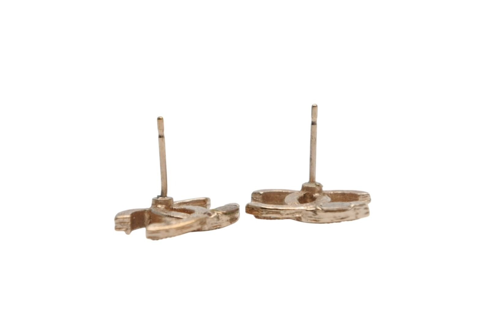 Chanel Earrings CC Logo Rhinestone Red Gold — view 5