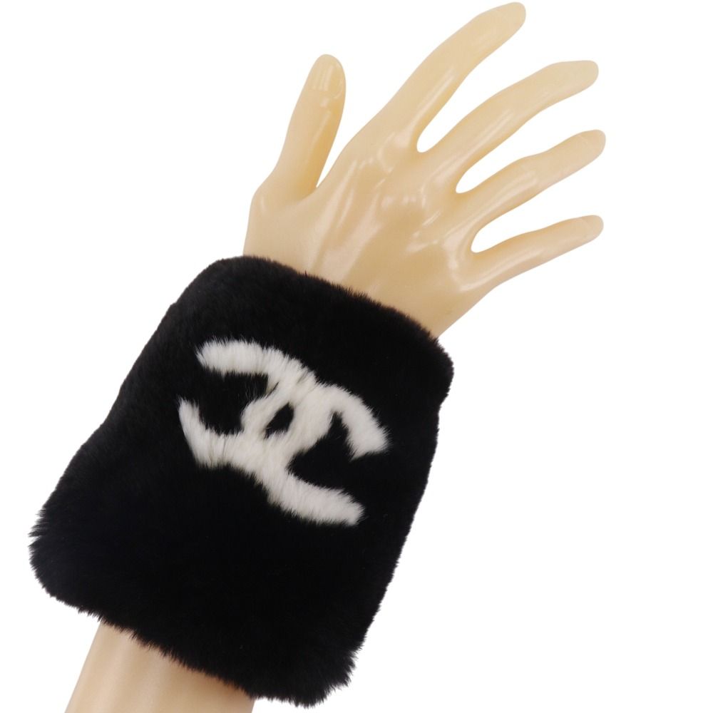 Chanel CC Logo Wristband Rabbit Fur Black Bracelet — view 2