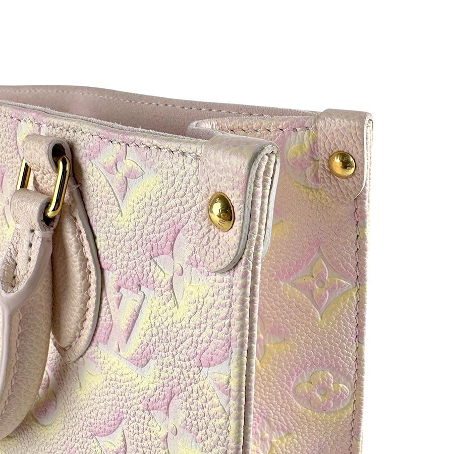 Louis Vuitton Shoulder Bag Summer Star Dust On The Go PM — view 7