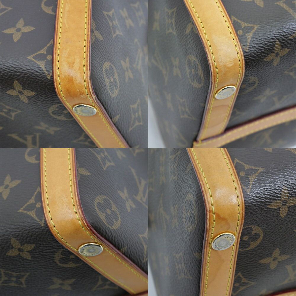 Louis Vuitton Marais MM Monogram Tote — view 9