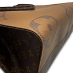Louis Vuitton Tote Monogram Reverse Giant On The Go MM 2-Way — view 7