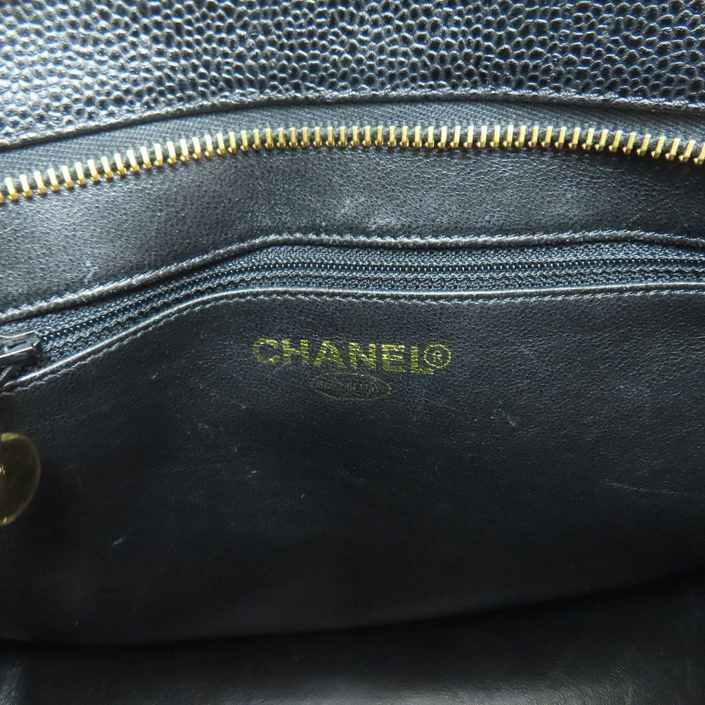 Chanel Medallion Tote Gold Grained Calfskin — view 6
