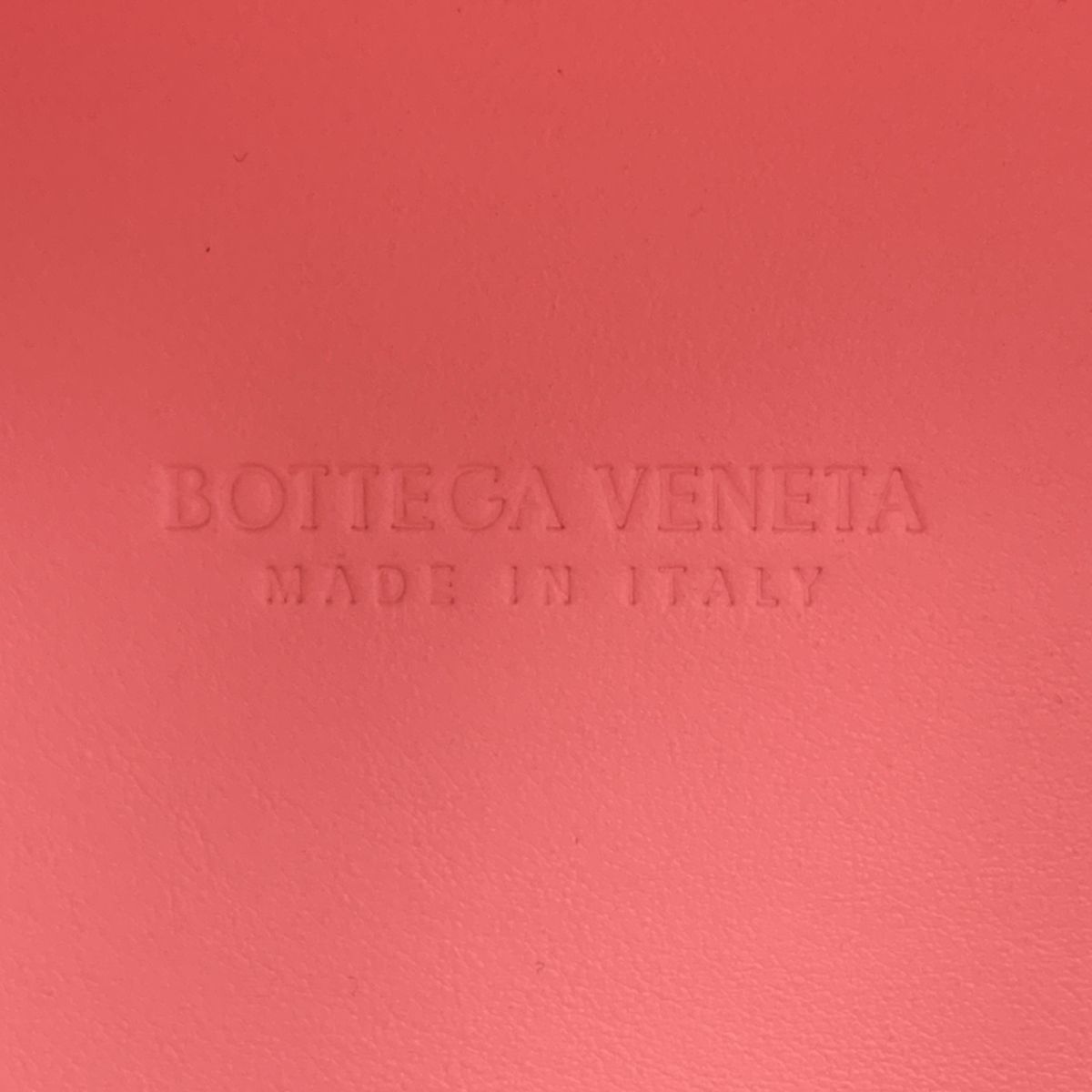 Bottega Veneta Maxi Intrecciato Arco Mouton Tote Pink — view 4