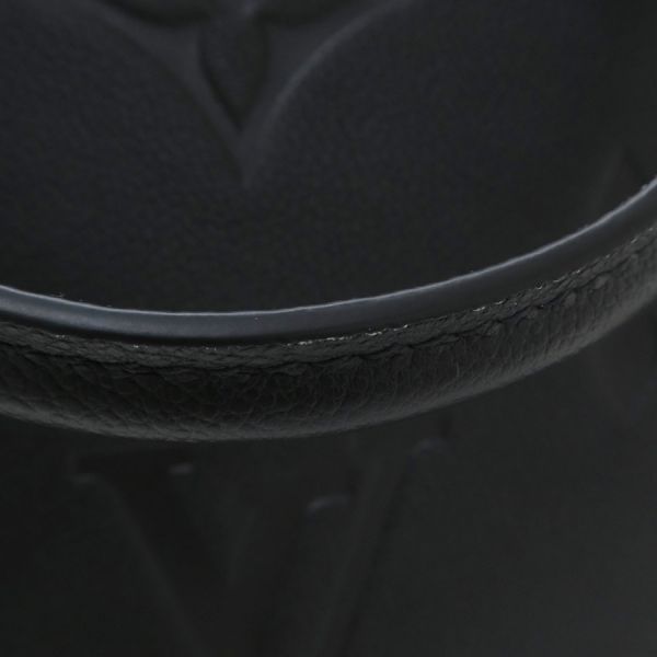 Louis Vuitton Empreinte Grand Palais MM — view 5