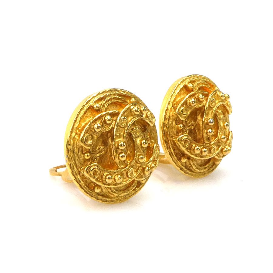 Chanel Earrings CC Logo Gold Plated — view 2