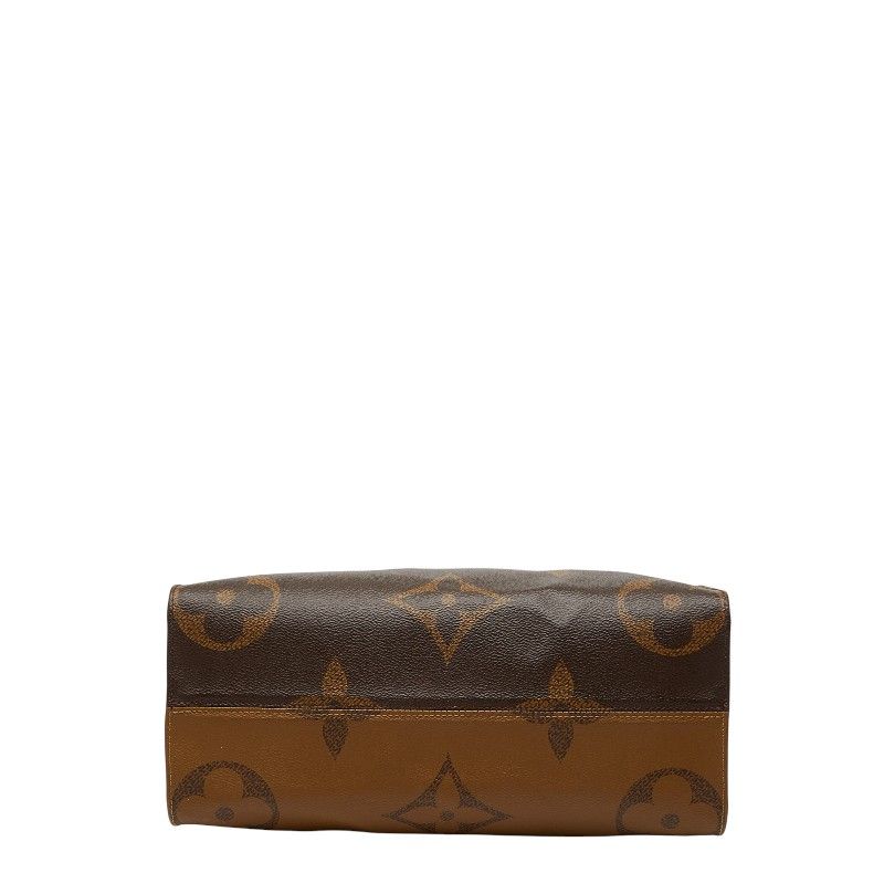Louis Vuitton Monogram Giant Reverse On The Go MM Shoulder Bag — view 3