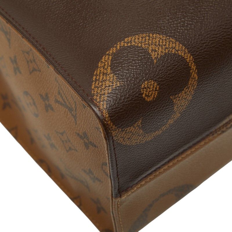 Louis Vuitton Monogram Giant Reverse On The Go MM Shoulder Bag — view 5