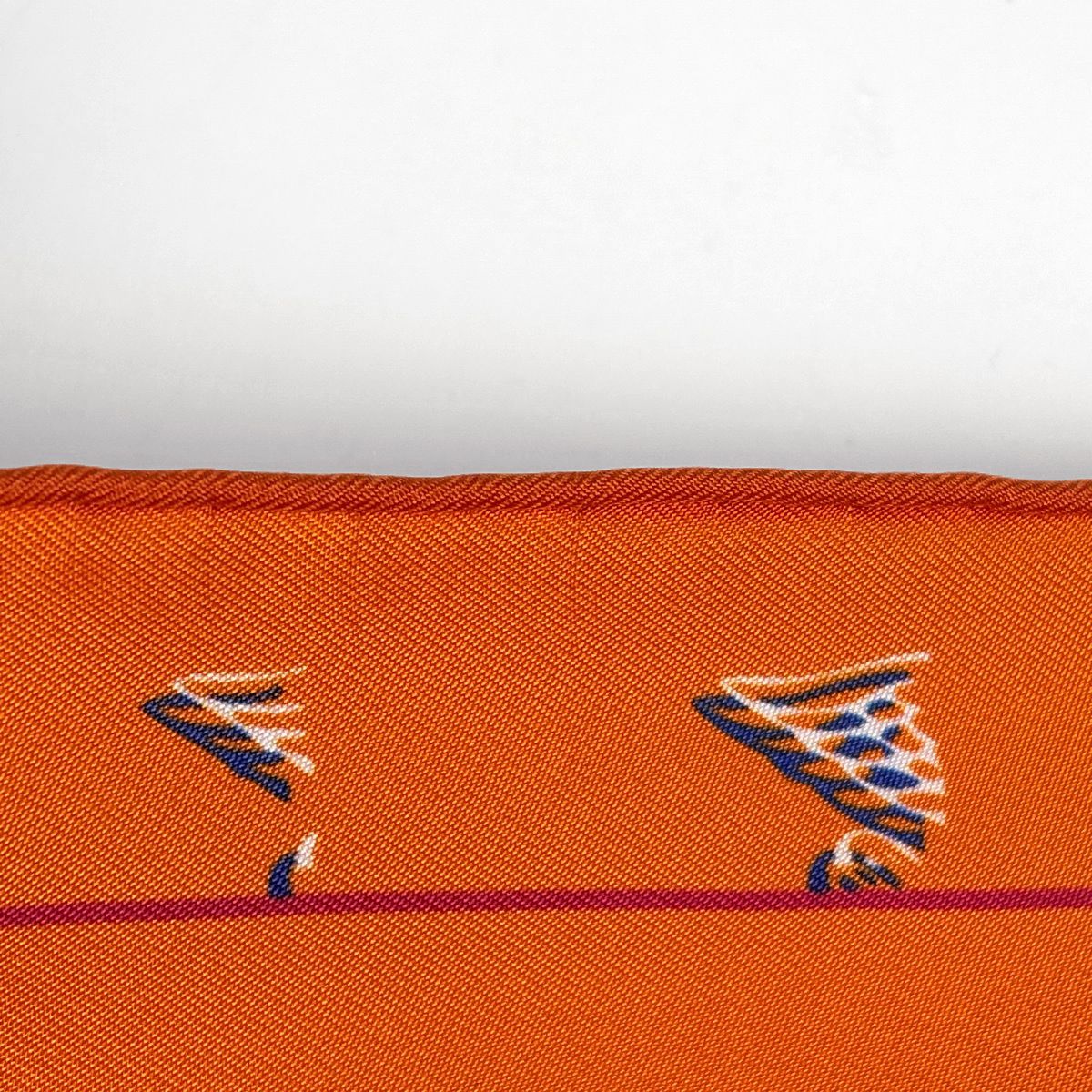 Hermes Carre 90 24 Faubourg Seconde Ginza — view 3