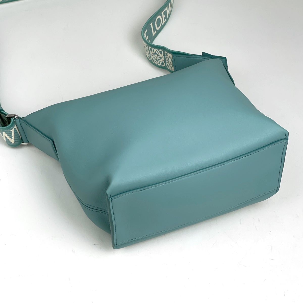 Loewe Cubby Cross Small Anagram Leather Blue Shoulder Bag — view 2