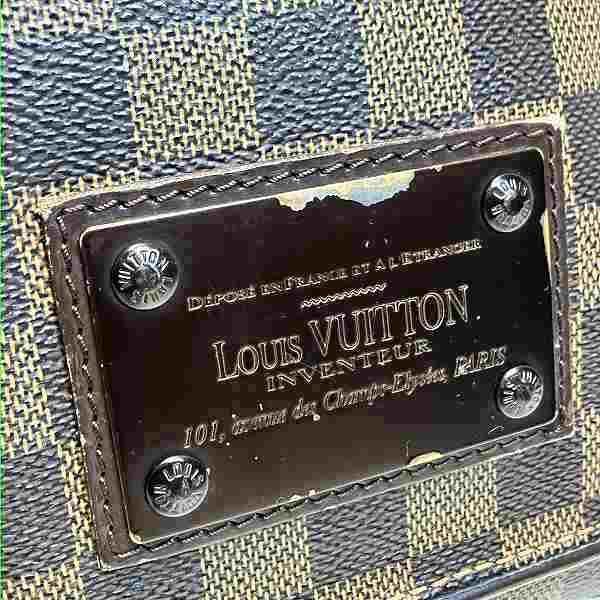 Louis Vuitton Damier Brooklyn PM Shoulder Bag — view 7