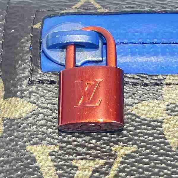 Louis Vuitton Monogram Pacific Ribbon Pouch — view 8