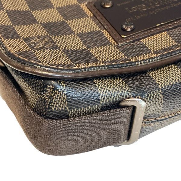 Louis Vuitton Damier Brooklyn PM Shoulder Bag — view 9