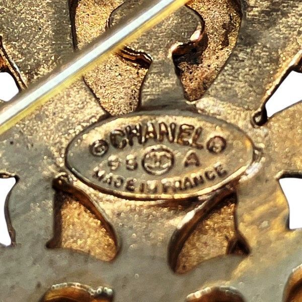 Chanel CC Logo Round Brooch — view 2