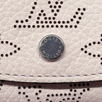 Louis Vuitton Key Case Monogram Mahina Multicles 4 Magnolia Holder — view 8
