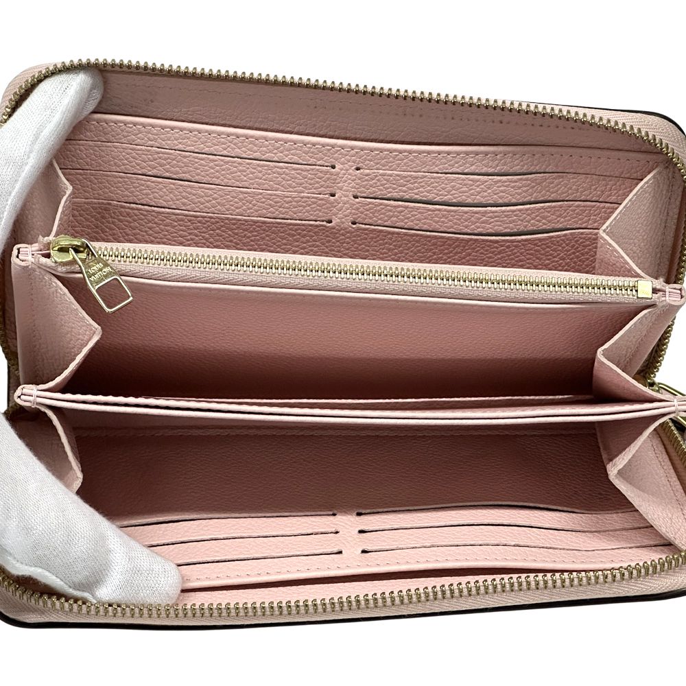 Louis Vuitton Wallet by the Pool Monogram — view 4