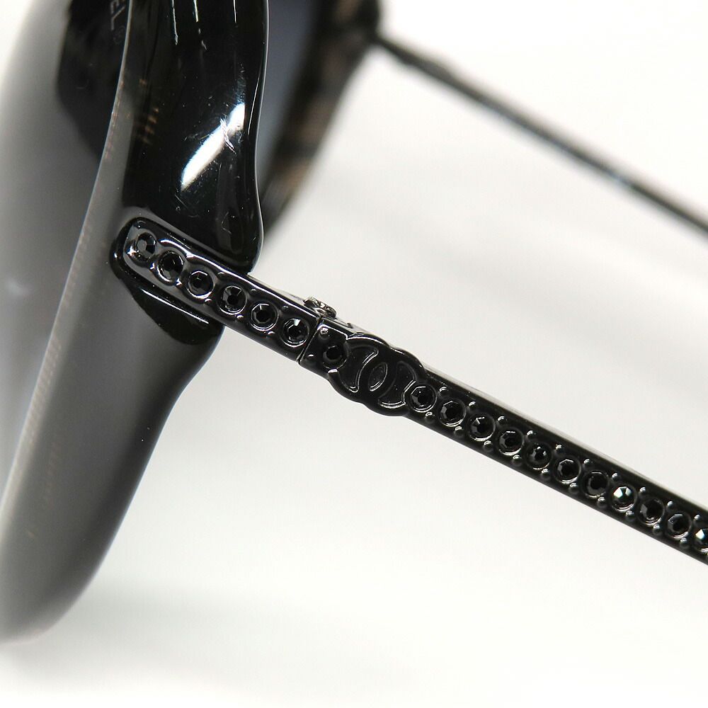 Chanel CC Logo Sunglasses Black — view 7