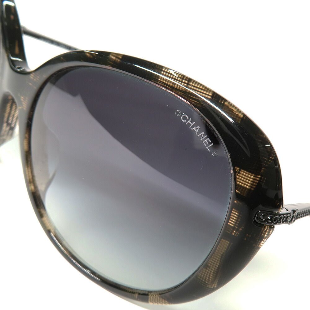 Chanel CC Logo Sunglasses Black — view 6