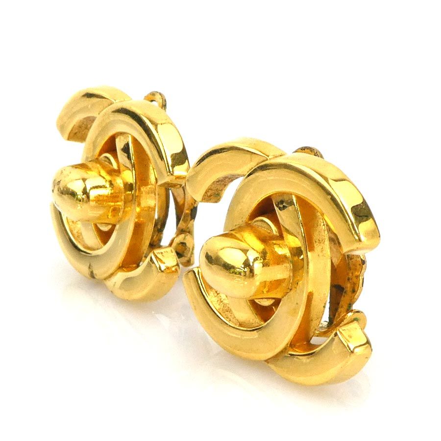 Chanel Earrings CC Logo Gold Plated — view 3