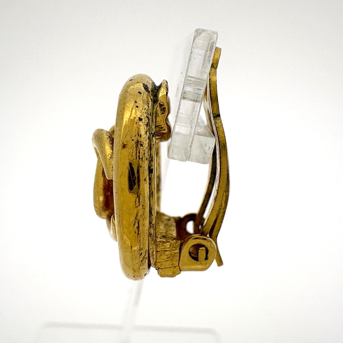 Chanel CC Logo Earrings Round Gold Plated — view 2