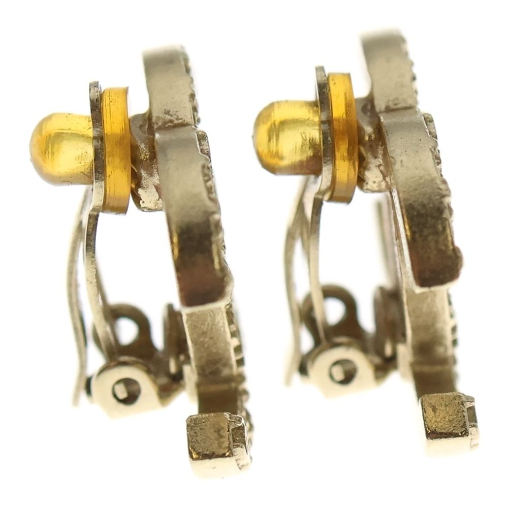 Chanel CC Logo Earrings Gold — view 4