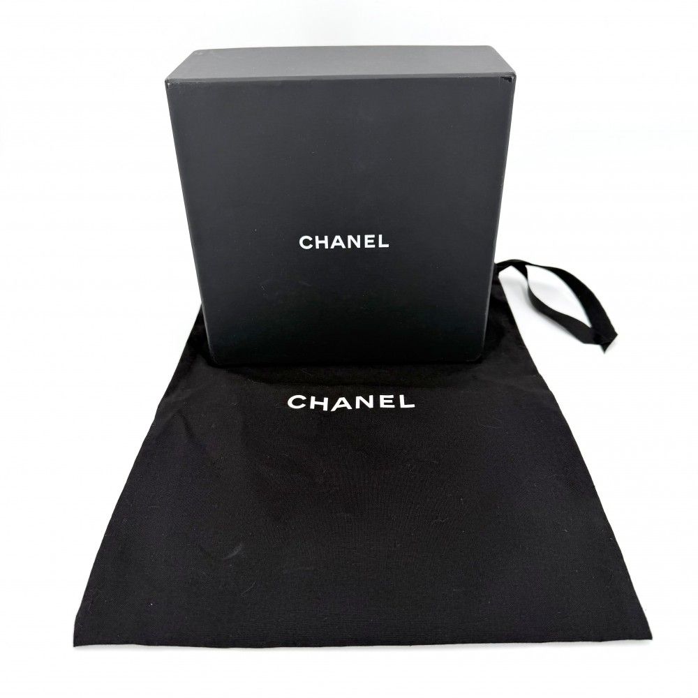 Chanel Shoulder Bag Crossbody Mini Chain Quilted — view 9