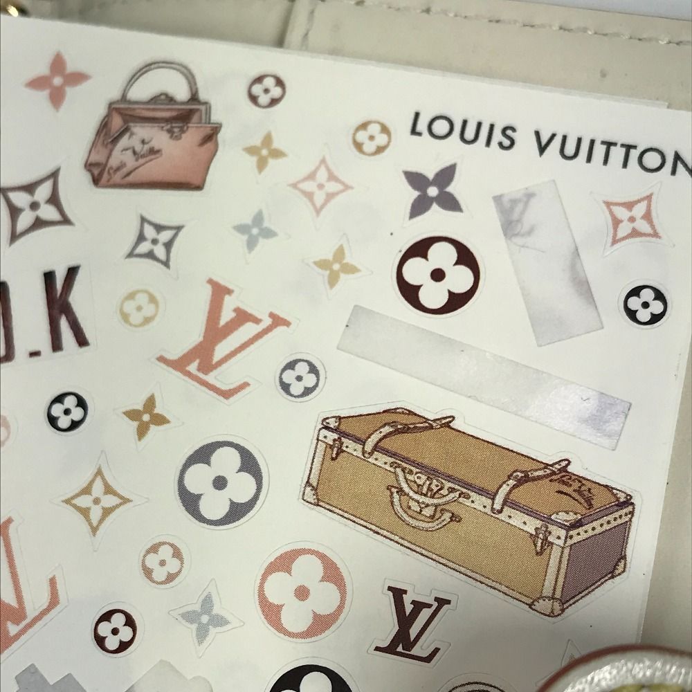 Louis Vuitton Notebook Cover Agenda PM Suhali Leather White — view 6