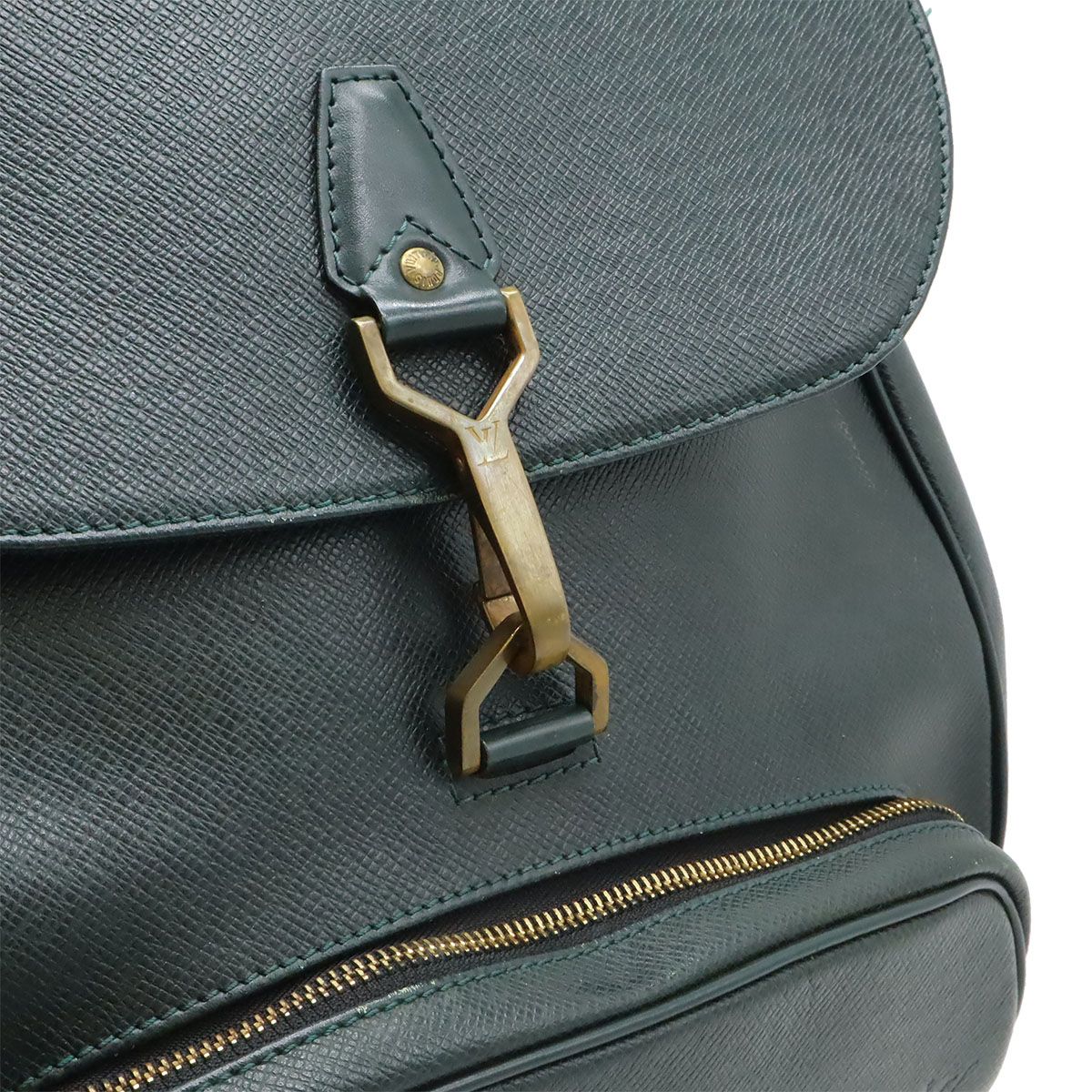 Louis Vuitton Taiga Cassia Backpack Epi Sear Dark Green — view 9