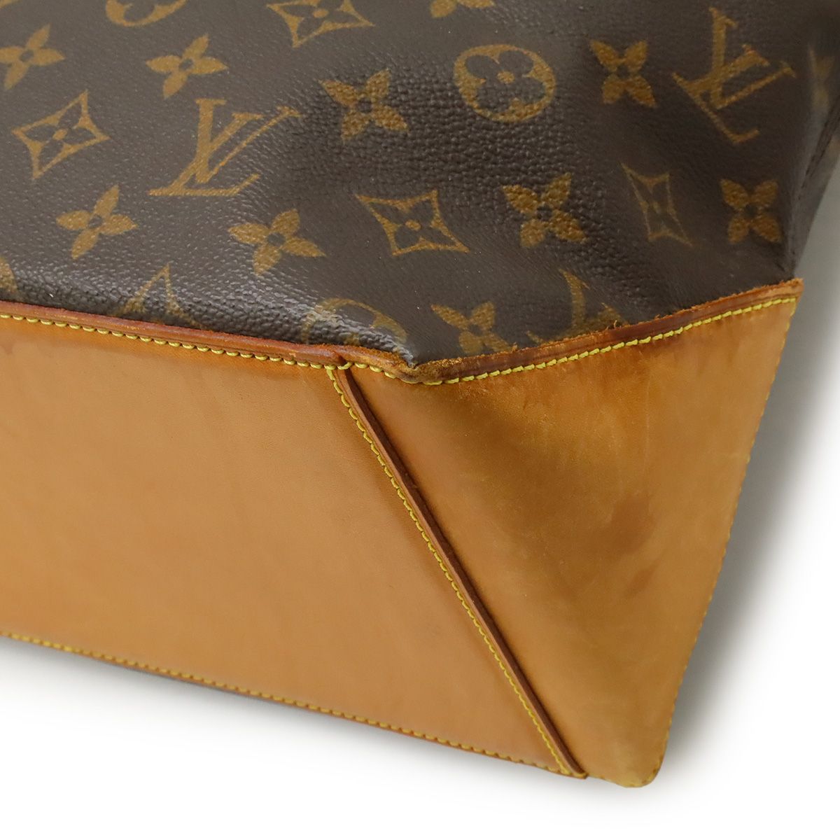 Louis Vuitton Monogram Cabas Mezzo Tote — view 3