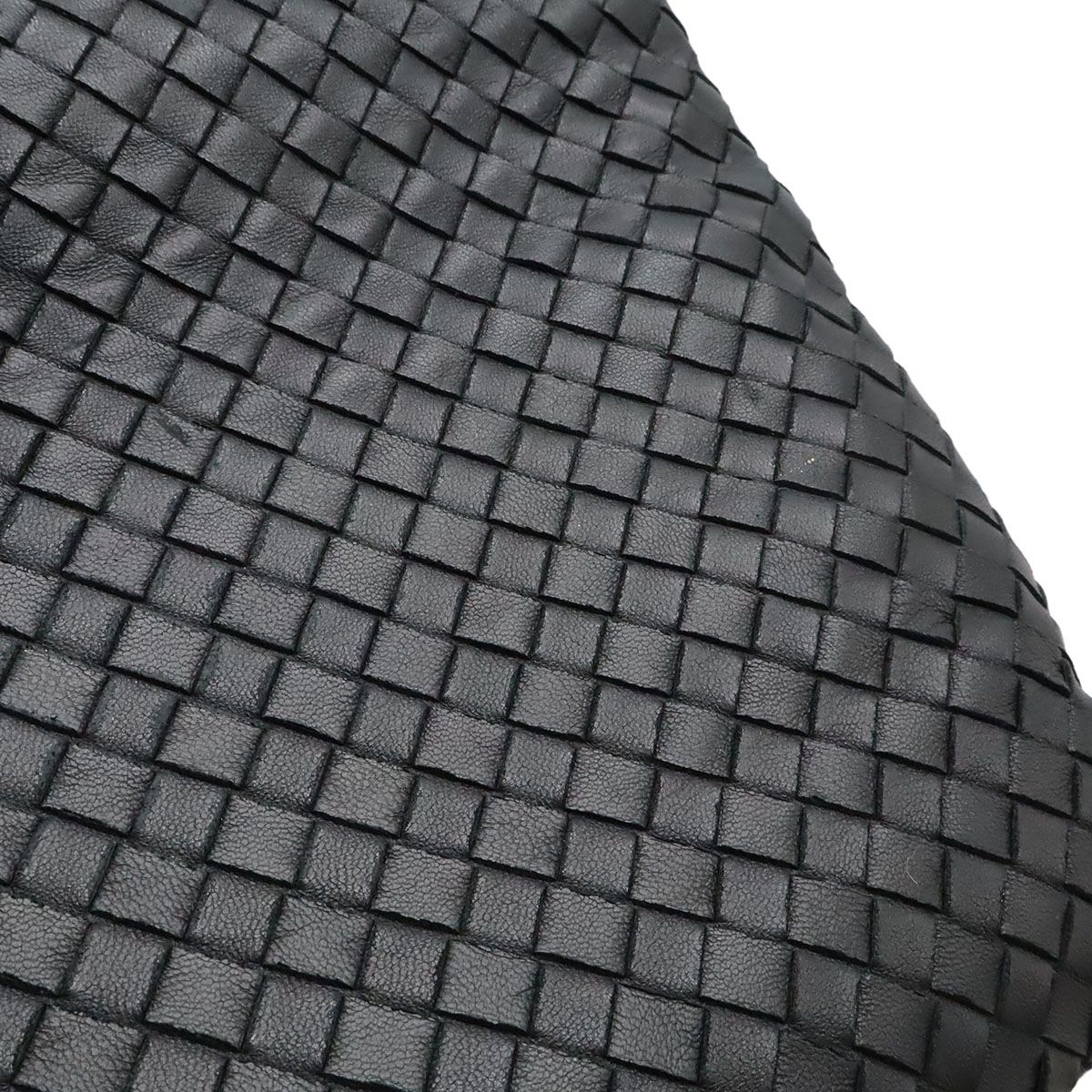 Bottega Veneta Intrecciato Shoulder Bag Crossbody Black — view 8
