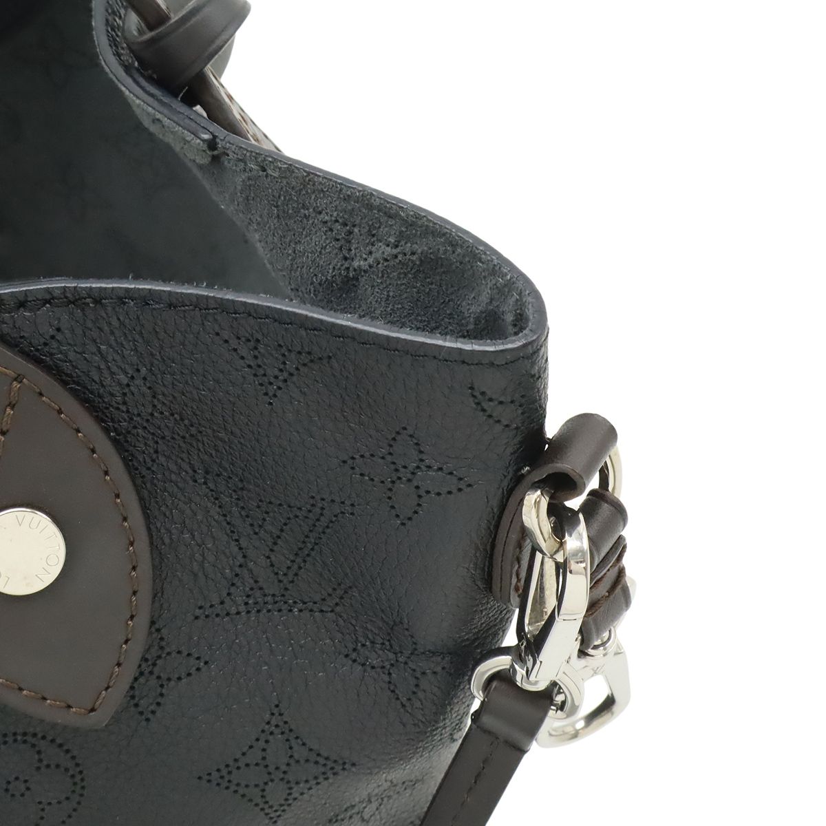 Louis Vuitton Monogram Mahina Hina PM 2-Way Shoulder Bag Leather Noir — view 5