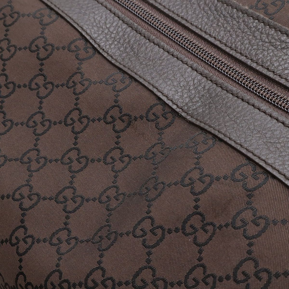 Gucci GG Nylon Shoulder Bag Travel Leather Brown — view 4