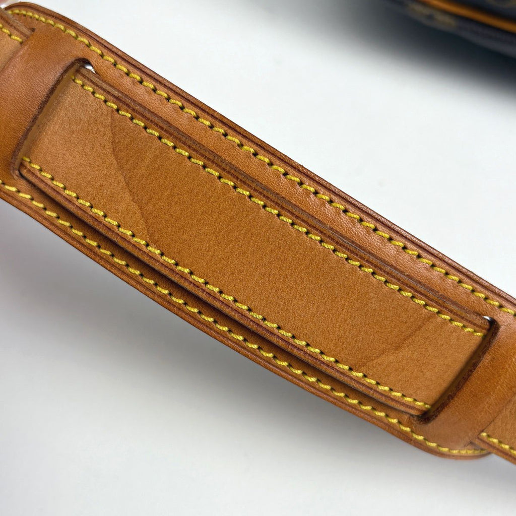 Louis Vuitton Saumur 35 Crossbody Shoulder Bag Monogram Brown — view 9